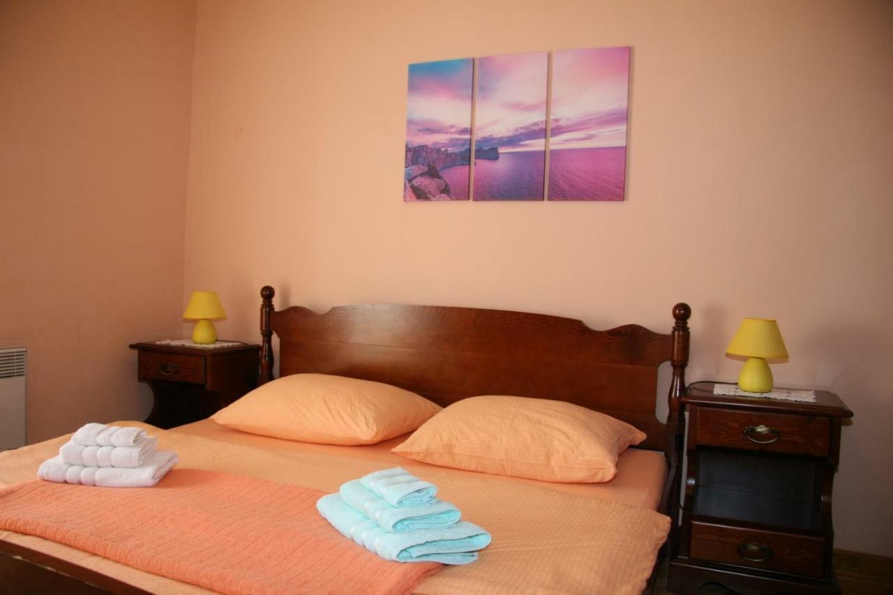 Apartments Sena Пула Екстериор снимка
